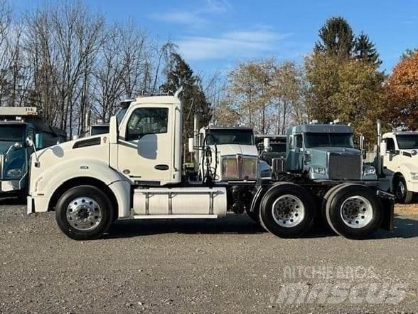 Kenworth T880 Naudoti vilkikai