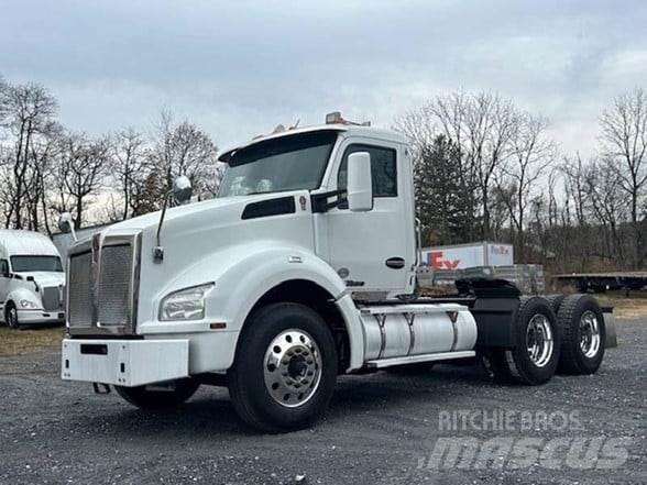 Kenworth T880 Naudoti vilkikai