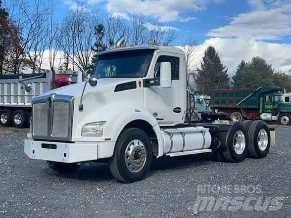 Kenworth T880 Naudoti vilkikai