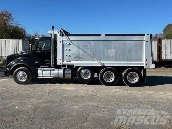 Kenworth T880 Savivarčių priekabų vilkikai