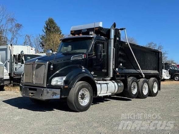 Kenworth T880 Savivarčių priekabų vilkikai