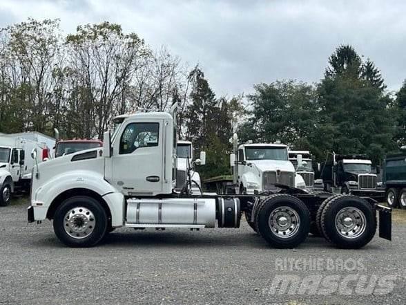 Kenworth T880 Naudoti vilkikai