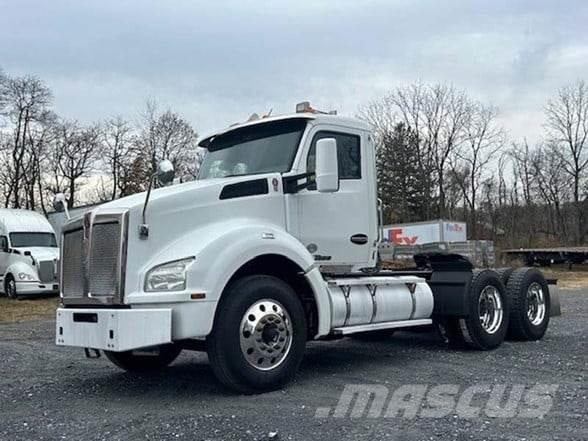 Kenworth T880 Naudoti vilkikai