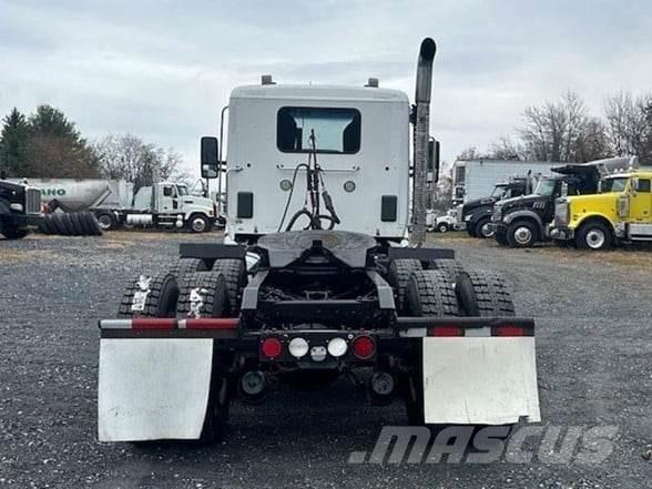 Kenworth T880 Naudoti vilkikai