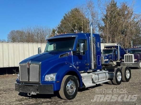 Kenworth T880 Naudoti vilkikai