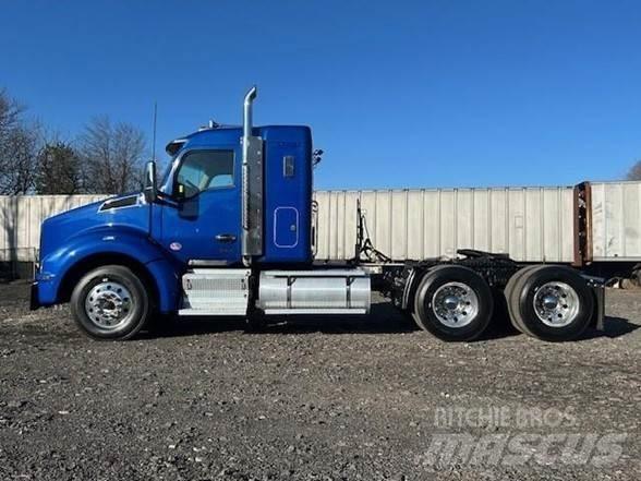 Kenworth T880 Naudoti vilkikai