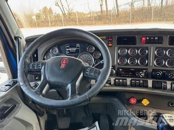 Kenworth T880 Savivarčių priekabų vilkikai
