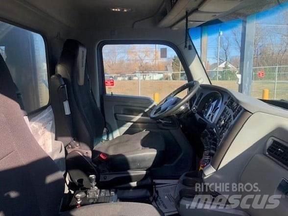 Kenworth T880 Savivarčių priekabų vilkikai