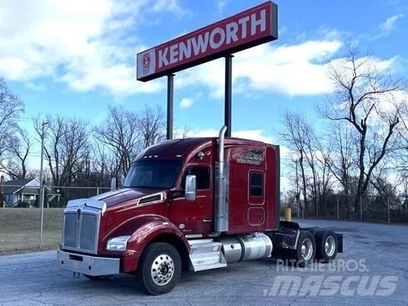 Kenworth T880 Naudoti vilkikai
