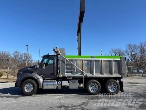 Kenworth T880 Savivarčių priekabų vilkikai