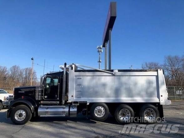 Kenworth W900B Savivarčių priekabų vilkikai
