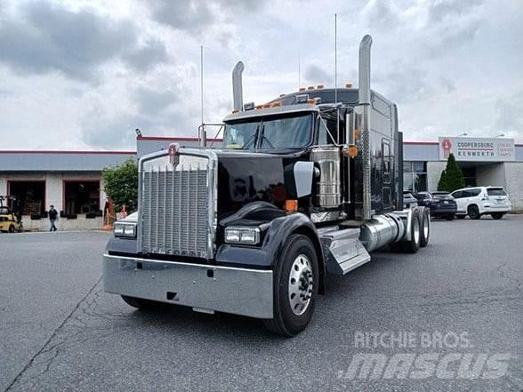 Kenworth W900L Naudoti vilkikai