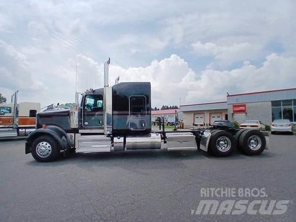 Kenworth W900L Naudoti vilkikai