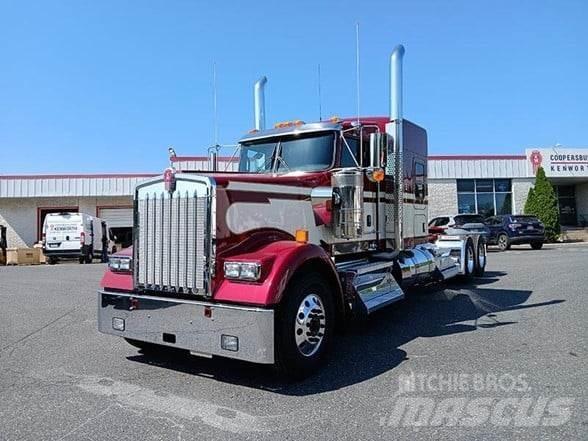 Kenworth W900L Naudoti vilkikai