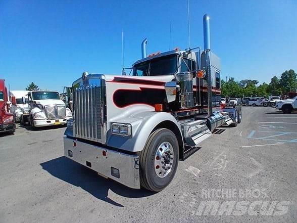 Kenworth W900L Naudoti vilkikai
