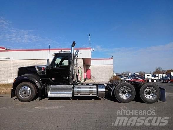 Kenworth W990 Naudoti vilkikai