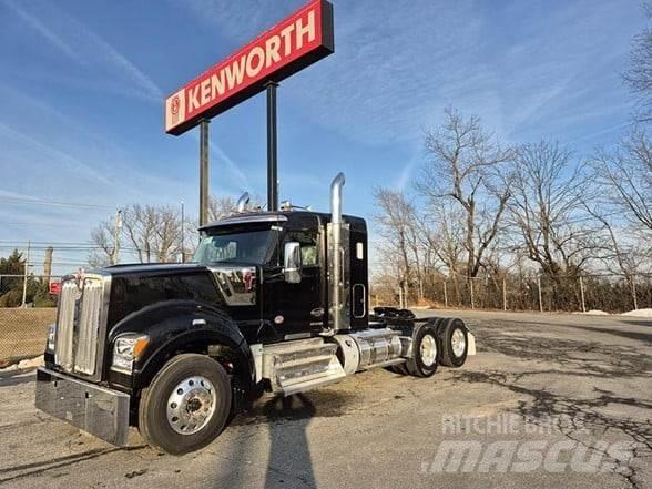 Kenworth W990 Naudoti vilkikai