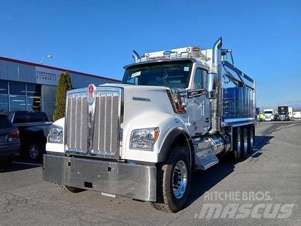 Kenworth W990 Savivarčių priekabų vilkikai