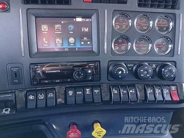 Kenworth W990 Savivarčių priekabų vilkikai