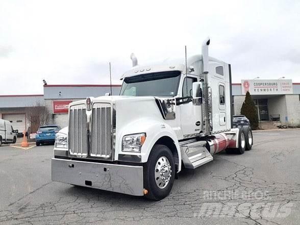 Kenworth W990 Naudoti vilkikai