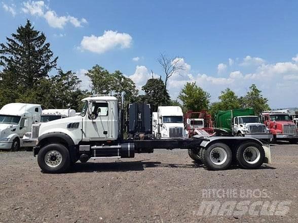 Mack GRANITE GU713 Naudoti vilkikai