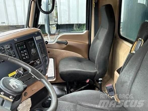 Mack GRANITE GU713 Savivarčių priekabų vilkikai