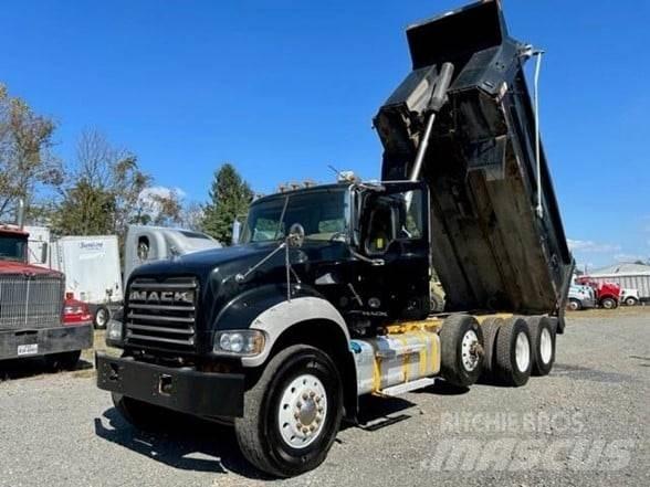 Mack GRANITE GU713 Savivarčių priekabų vilkikai
