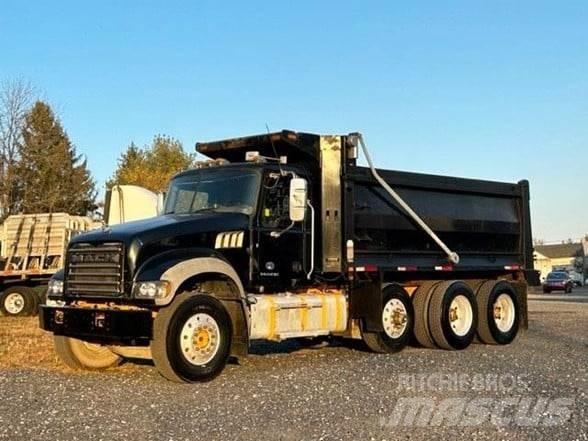 Mack GRANITE GU713 Savivarčių priekabų vilkikai