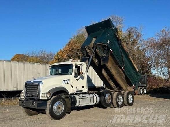Mack GRANITE GU713 Savivarčių priekabų vilkikai