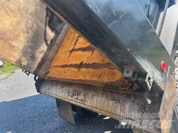 Mack GRANITE GU713 Savivarčių priekabų vilkikai