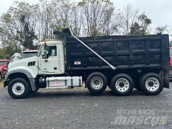 Mack GRANITE GU713 Savivarčių priekabų vilkikai