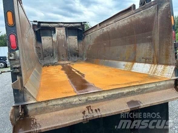 Mack GRANITE GU713 Savivarčių priekabų vilkikai