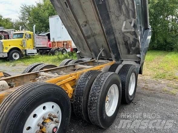 Mack GRANITE GU713 Savivarčių priekabų vilkikai