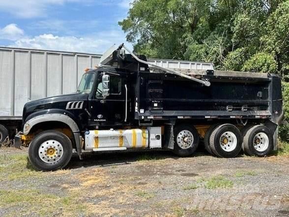 Mack GRANITE GU713 Savivarčių priekabų vilkikai