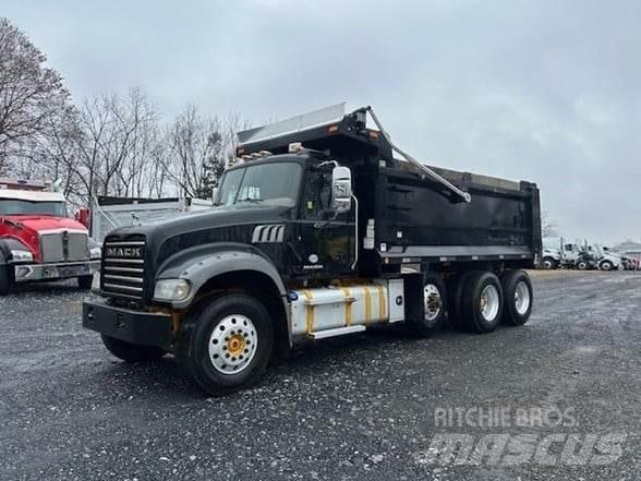 Mack GRANITE GU713 Savivarčių priekabų vilkikai