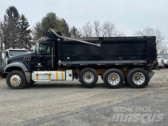 Mack GRANITE GU713 Savivarčių priekabų vilkikai