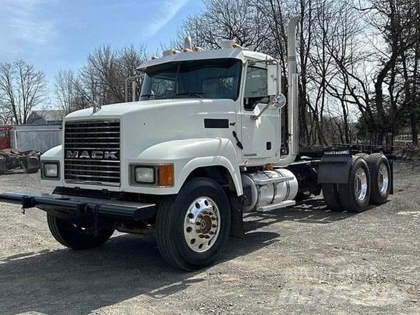Mack PINNACLE CHU613 Naudoti vilkikai