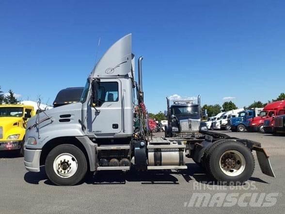 Mack PINNACLE CXU612 Naudoti vilkikai