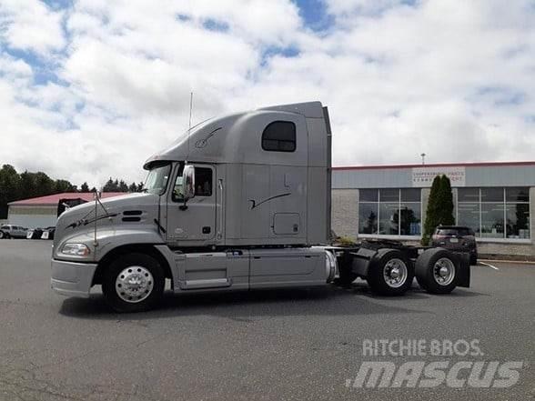 Mack PINNACLE CXU613 Naudoti vilkikai