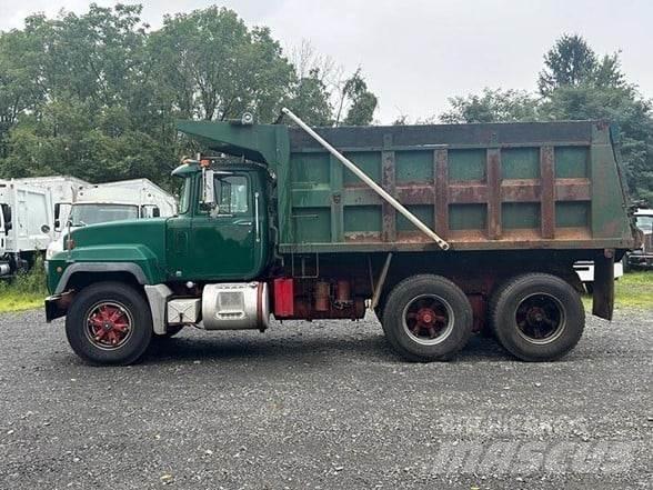 Mack RD688SX Savivarčių priekabų vilkikai