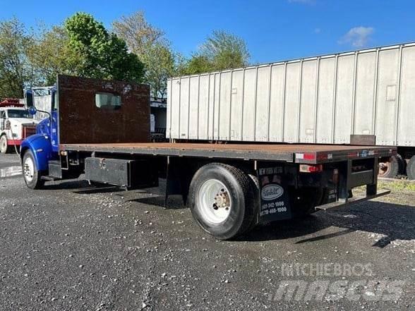 Peterbilt 330 Platformos/ Pakrovimas iš šono