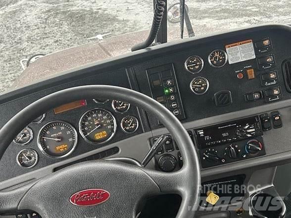 Peterbilt 365 Savivarčių priekabų vilkikai