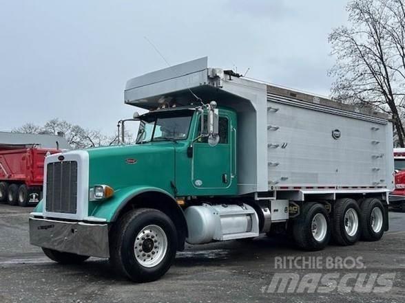 Peterbilt 367 Savivarčių priekabų vilkikai
