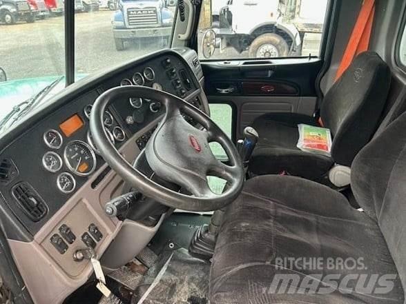 Peterbilt 367 Savivarčių priekabų vilkikai