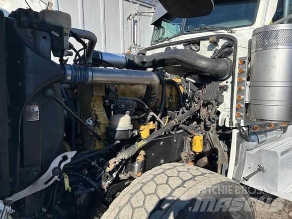 Peterbilt 389 Savivarčių priekabų vilkikai