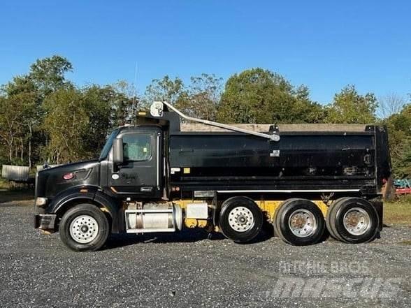 Peterbilt 567 Savivarčių priekabų vilkikai
