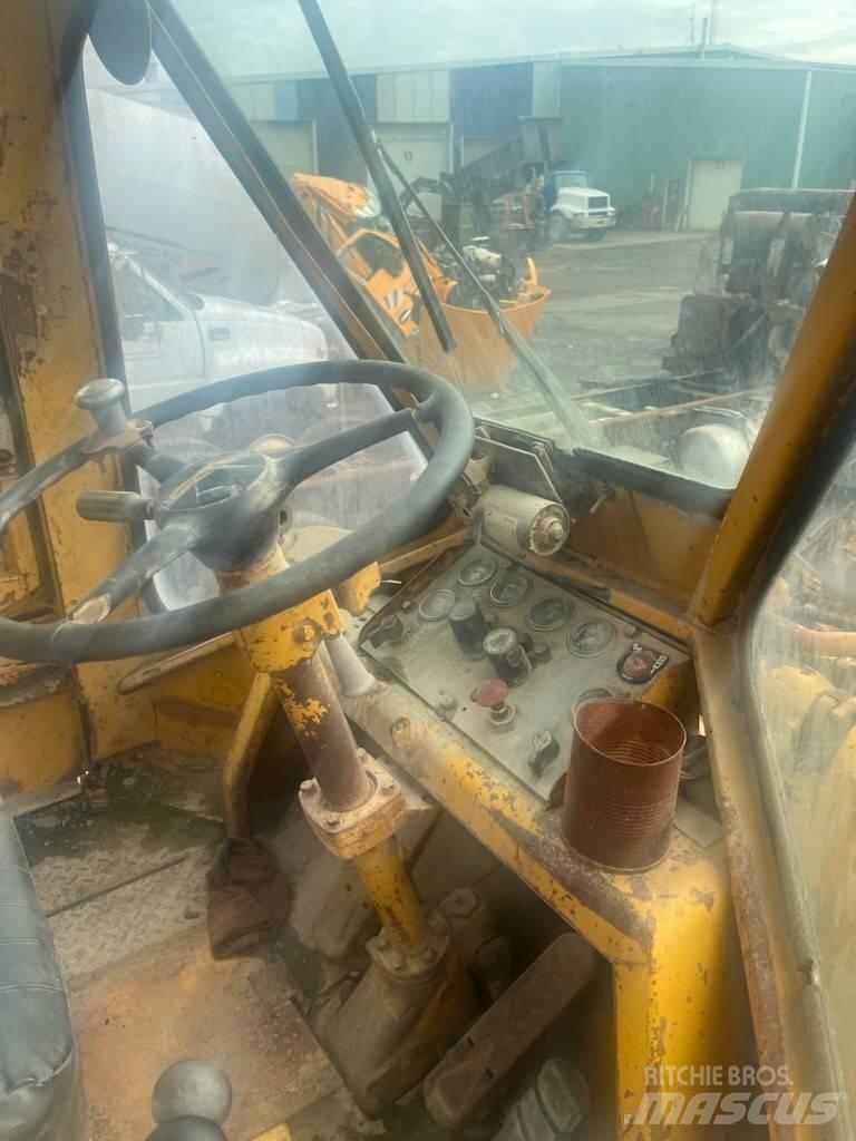 CAT 980 B Naudoti ratiniai krautuvai