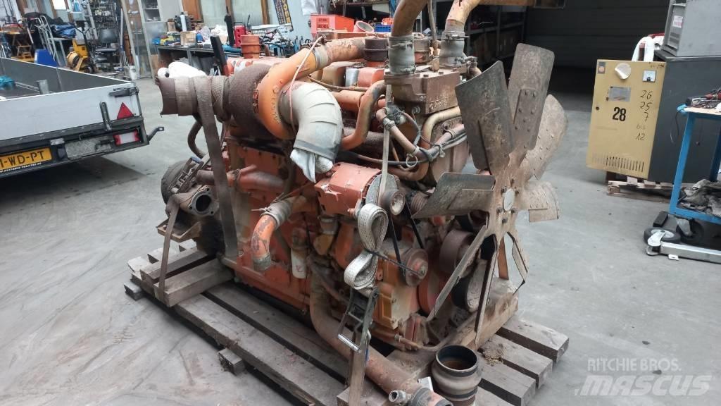 Cummins KTA19-C Varikliai