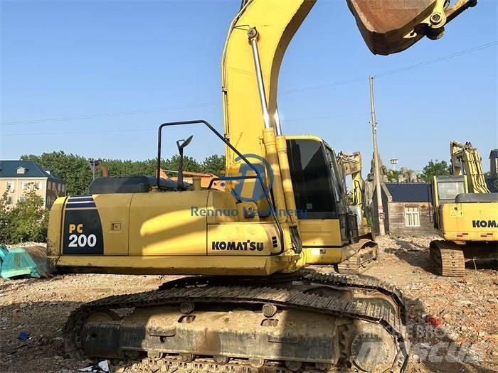 Komatsu PC200-8 Vikšriniai ekskavatoriai