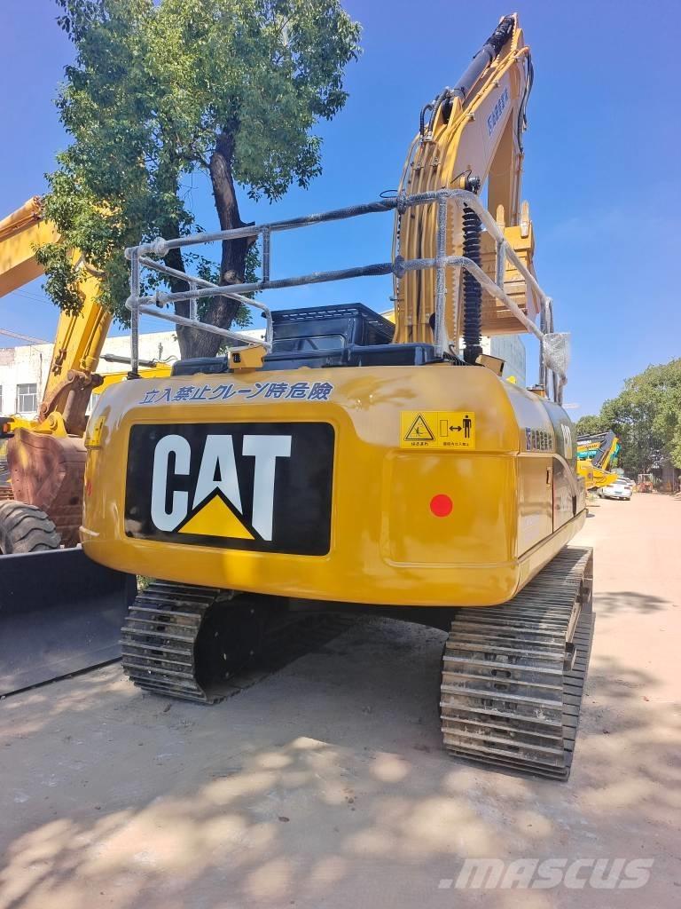 CAT 320 D2 Vikšriniai ekskavatoriai